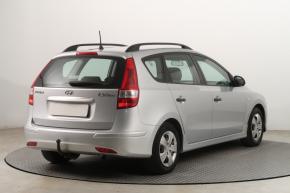 Hyundai i30  1.4 CVVT 