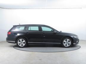 Volkswagen Passat  1.5 TSI Elegance 