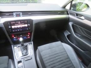 Volkswagen Passat  1.5 TSI Elegance 