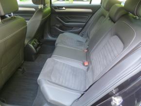 Volkswagen Passat  1.5 TSI Elegance 