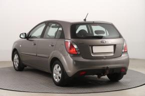 Kia Rio  1.4 16V 