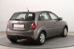 Kia Rio  1.4 16V 