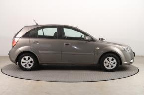 Kia Rio  1.4 16V 