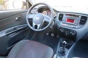 Kia Rio  1.4 16V 