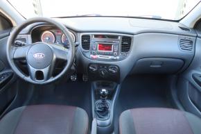 Kia Rio  1.4 16V 
