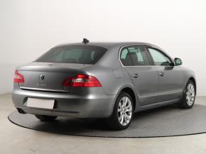 Škoda Superb  2.0 TDI Elegance 
