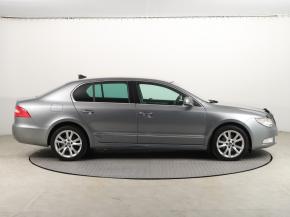 Škoda Superb  2.0 TDI Elegance 
