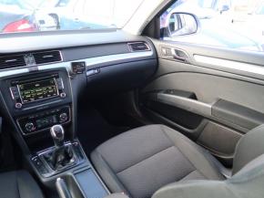 Škoda Superb  2.0 TDI Elegance 