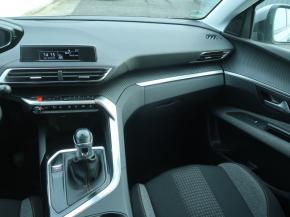 Peugeot 3008  1.2 PureTech 