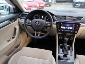 Škoda Superb  2.0 TDI Style 