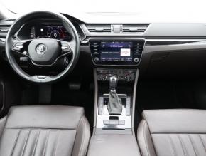 Škoda Superb  iV 1.4 TSI PHEV Laurin&Klement 