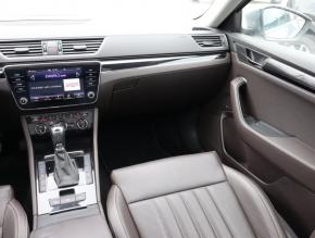 Škoda Superb  iV 1.4 TSI PHEV Laurin&Klement 