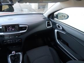 Kia Ceed  1.6 CRDi 