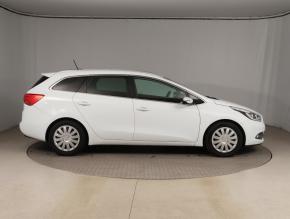 Kia Ceed  1.6 GDI Premium 