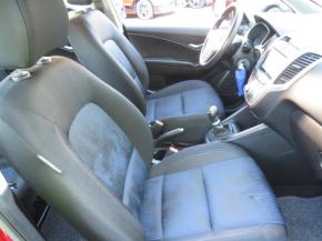 Hyundai ix20  1.4 CVVT Trikolor 