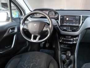 Peugeot 2008  1.2 PureTech 