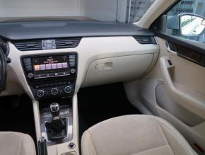Škoda Octavia  1.6 TDI Elegance Plus 