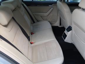 Škoda Octavia  1.6 TDI Elegance Plus 
