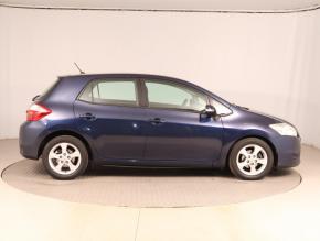 Toyota Auris  1.6 Valvematic 