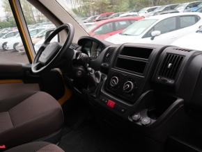 Peugeot Boxer  2.0 BlueHDi 