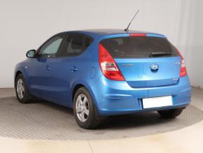 Hyundai i30  2.0 CVVT 