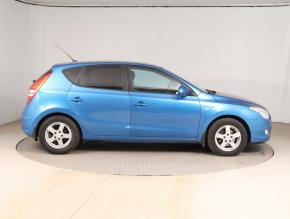 Hyundai i30  2.0 CVVT 