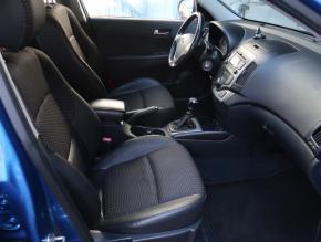 Hyundai i30  2.0 CVVT 