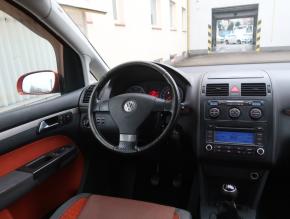 Volkswagen Touran  2.0 TDI 