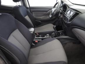 Mitsubishi L200  2.4 DI-D 