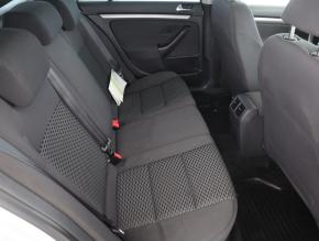 Volkswagen Golf  1.6 TDI Basis 