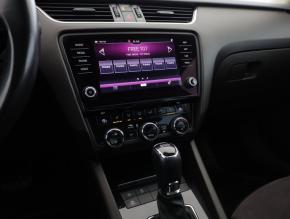 Škoda Octavia  1.4 TSI Laurin&Klement 