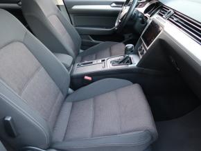 Volkswagen Passat  1.6 TDI 