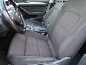 Volkswagen Passat  1.6 TDI 
