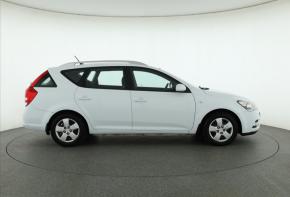 Kia Ceed  1.4 CVVT 