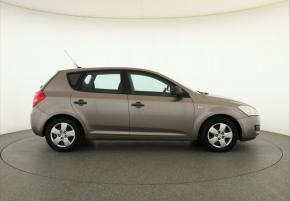Kia Ceed  1.6 CVVT 