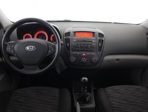 Kia Ceed  1.6 CVVT 