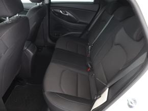 Hyundai i30 Fastback  1.6 CRDi Komfort 