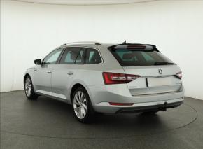Škoda Superb  2.0 TDI Style 
