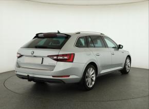 Škoda Superb  2.0 TDI Style 