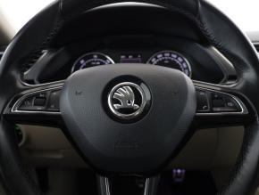 Škoda Superb  2.0 TDI Style 