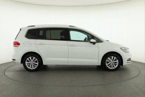 Volkswagen Touran  1.5 TSI 
