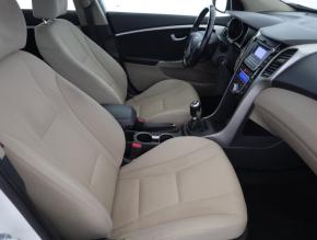 Hyundai i30  1.4 CVVT Trikolor 