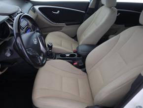 Hyundai i30  1.4 CVVT Trikolor 