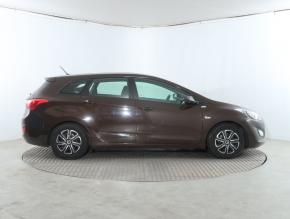 Hyundai i30  1.6 GDI Trikolor Plus 