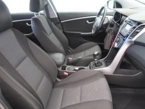 Hyundai i30  1.6 GDI Trikolor Plus 