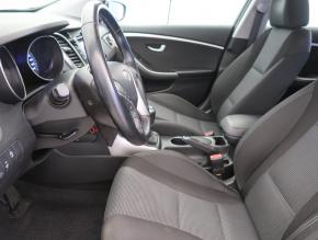Hyundai i30  1.6 GDI Trikolor Plus 
