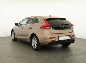 Volvo V40  2.0 D4 