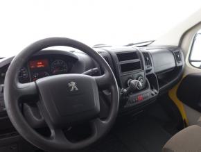 Peugeot Boxer  2.0 BlueHDi 