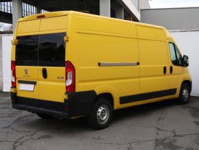 Peugeot Boxer  2.0 BlueHDi 
