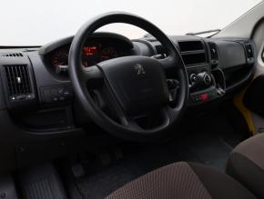 Peugeot Boxer  2.0 BlueHDi 